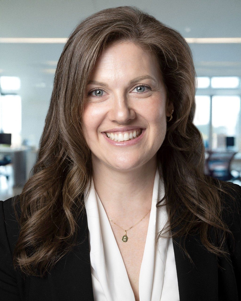 Kristen Leroux headshot